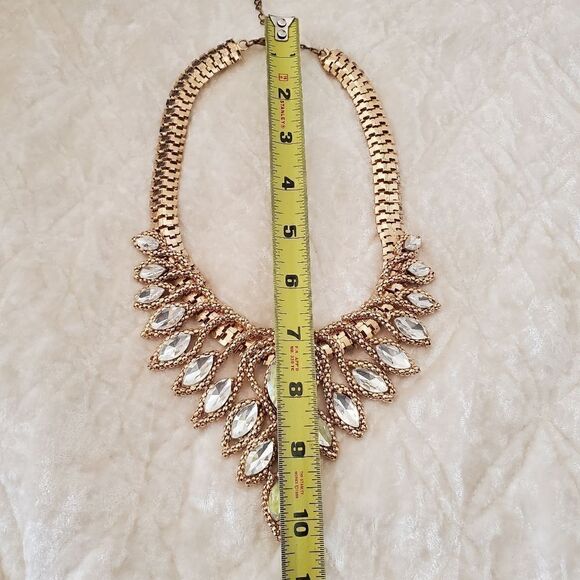 Fashion Jewelry Necklace Big Statement Gold Tone - Picture 3 of 7